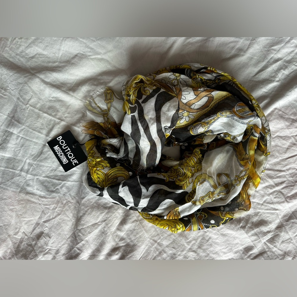 Boutique Moschino Zebra Baroque Print Scarf Shawl Wrap Fringe Trim Large 170cm